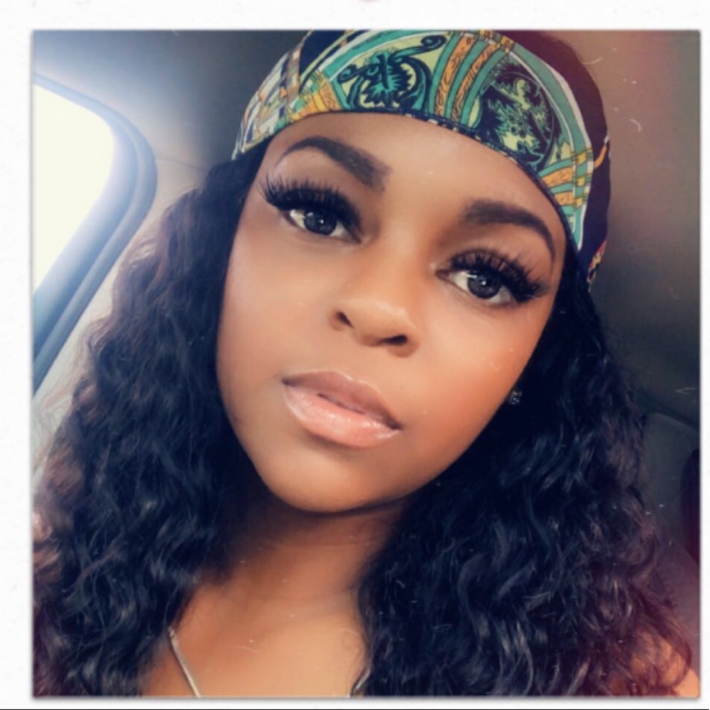 Meet your Posher, Tisha
